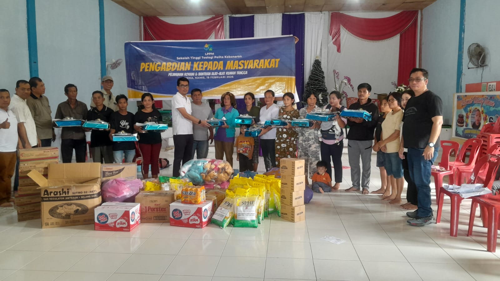 STT Pelita Kebenaran Gelar KKR, Seminar, dan Bakti Sosial di Sibolga dan Tukka